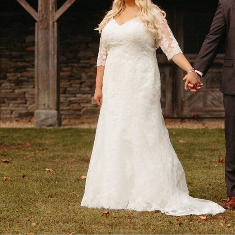 Wedding dress (Needs work)
